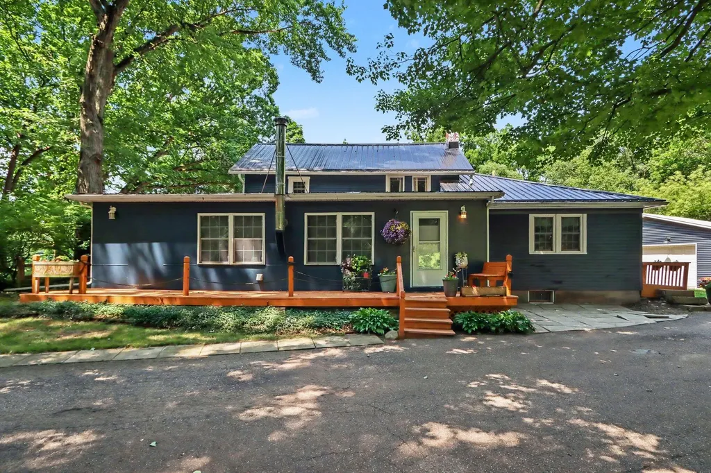 24254 80th Avenue Porter Township MI 49065