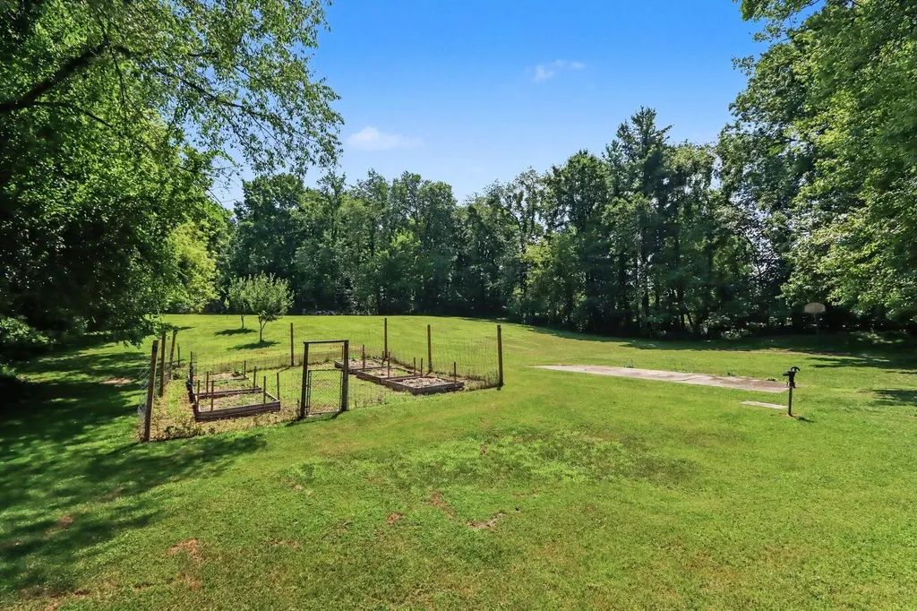 24254 80th Avenue Porter Township MI 49065
