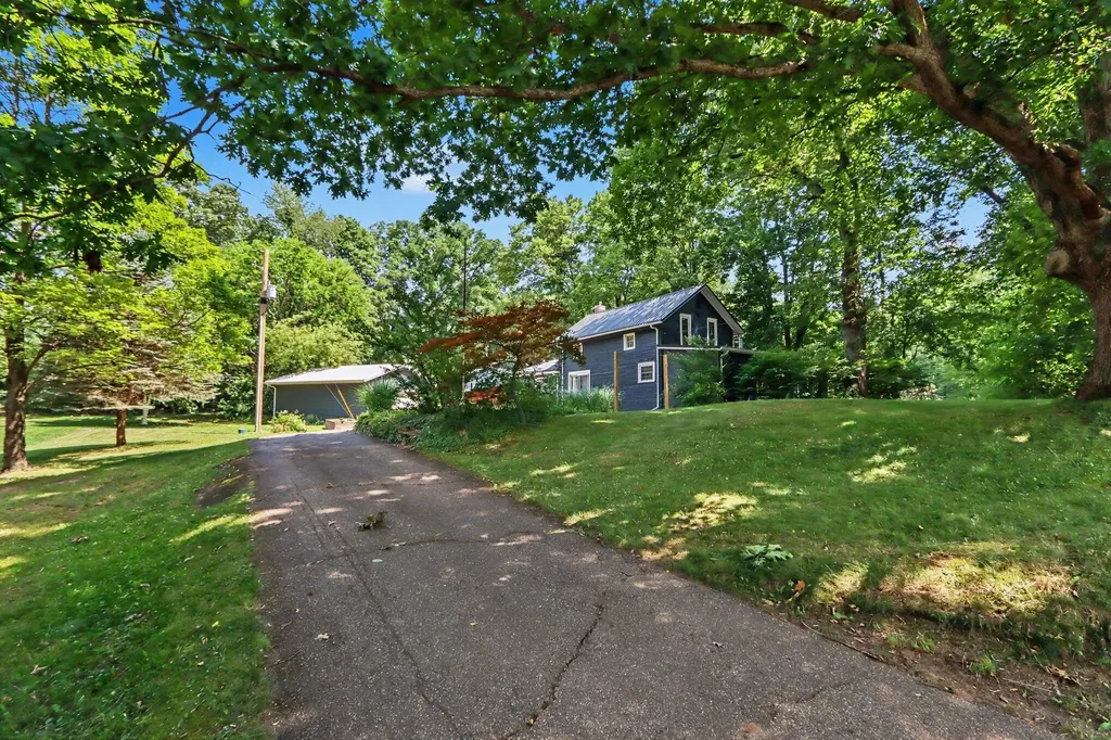 24254 80th Avenue Porter Township MI 49065