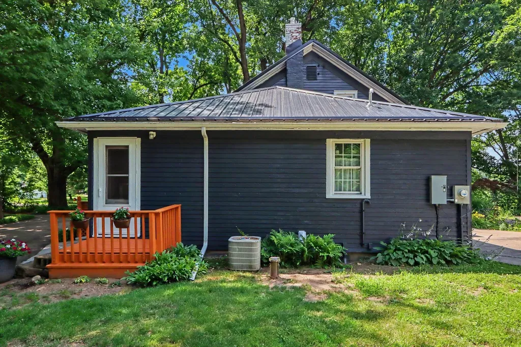 24254 80th Avenue Porter Township MI 49065