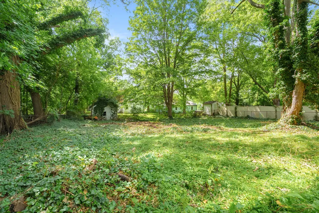 1301 Colgrove Avenue Kalamazoo Charter Township MI 49048