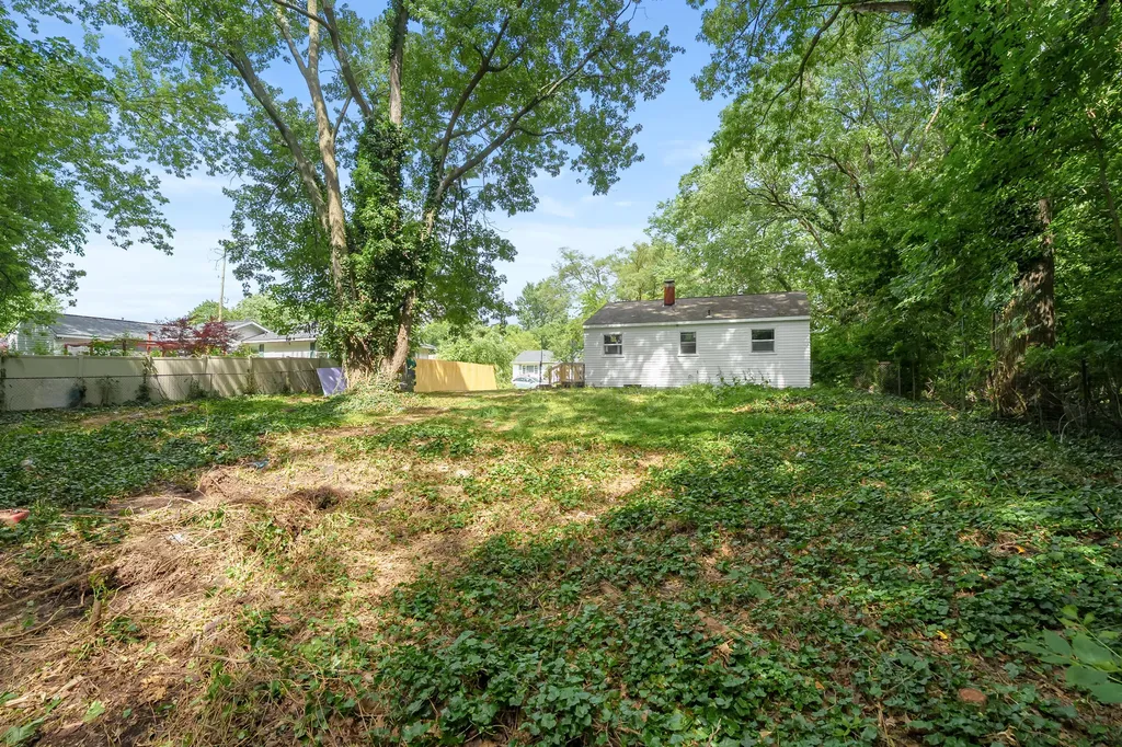 1301 Colgrove Avenue Kalamazoo Charter Township MI 49048