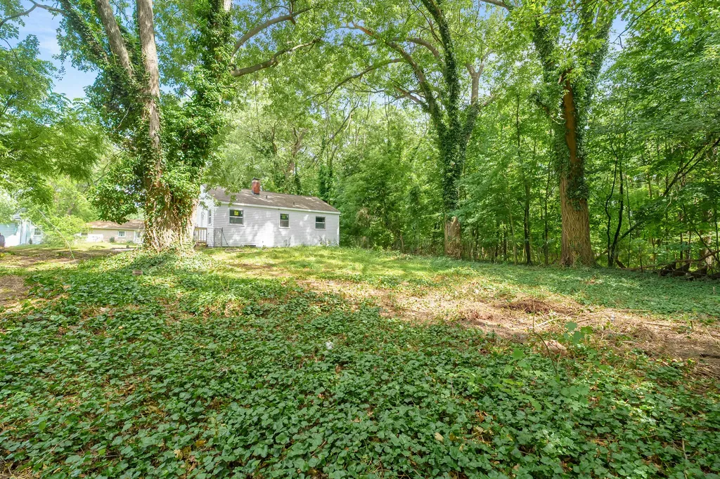 1301 Colgrove Avenue Kalamazoo Charter Township MI 49048