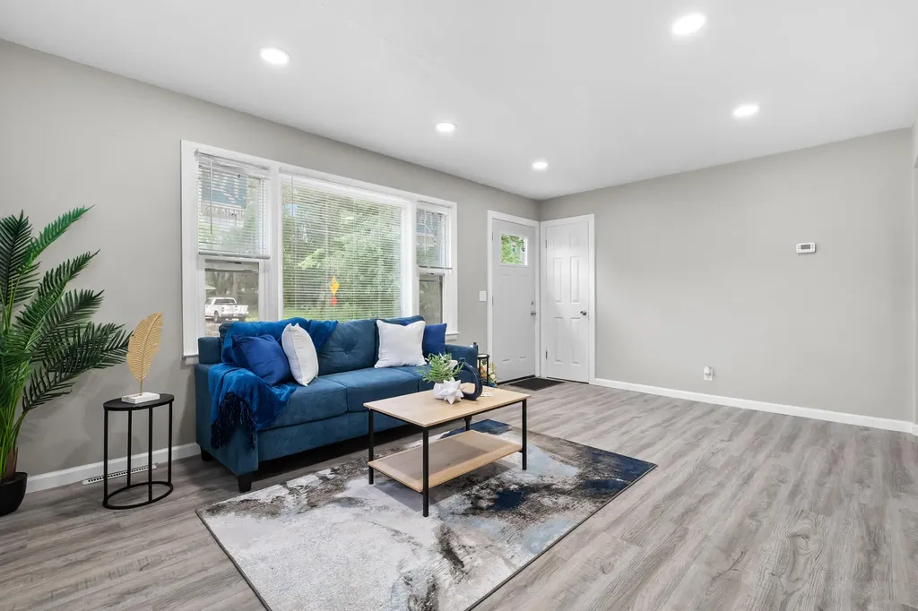 1301 Colgrove Avenue Kalamazoo Charter Township MI 49048