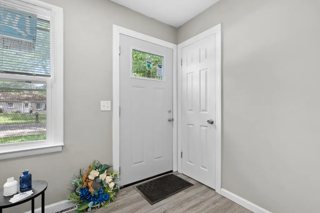 1301 Colgrove Avenue Kalamazoo Charter Township MI 49048