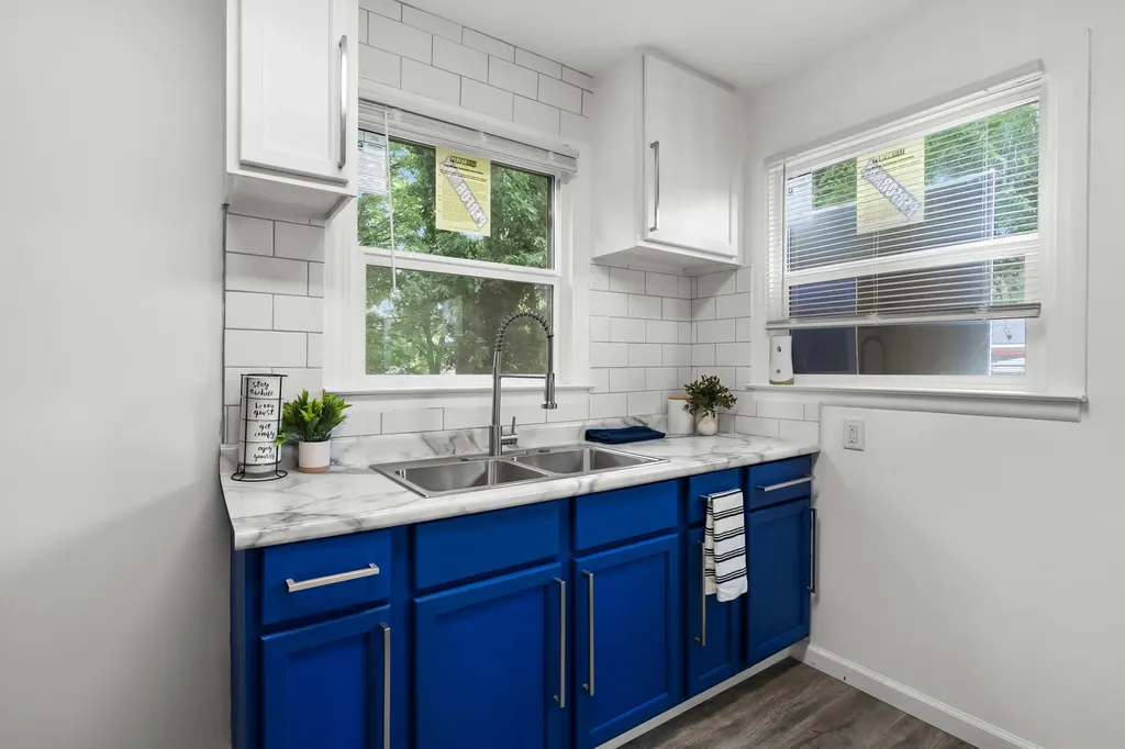 1301 Colgrove Avenue Kalamazoo Charter Township MI 49048