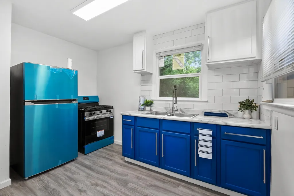 1301 Colgrove Avenue Kalamazoo Charter Township MI 49048