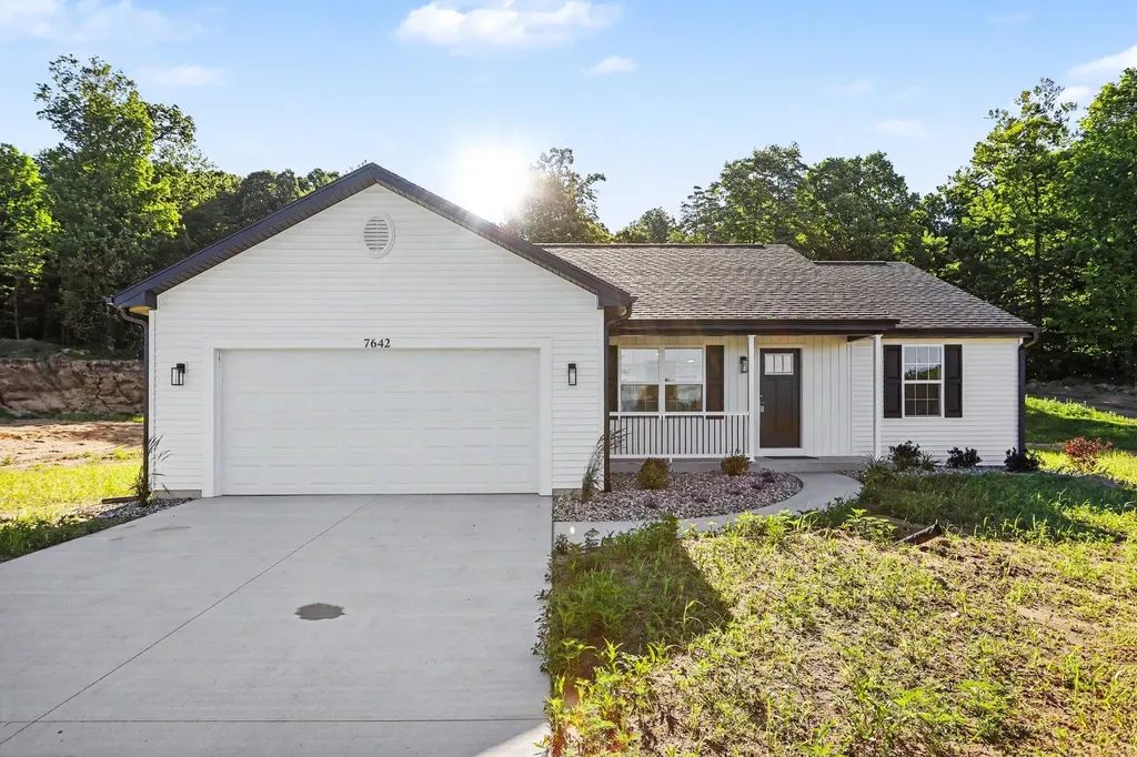 7642 Cinnamon Woods Trail Cooper Charter Township MI 49004