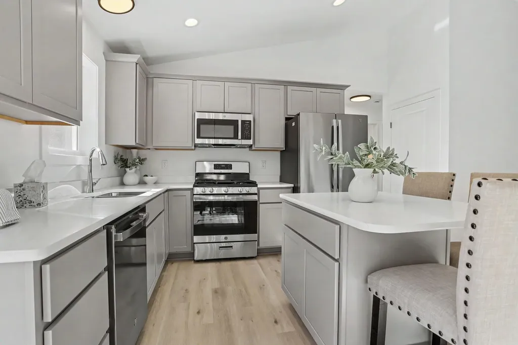 7642 Cinnamon Woods Trail Cooper Charter Township MI 49004