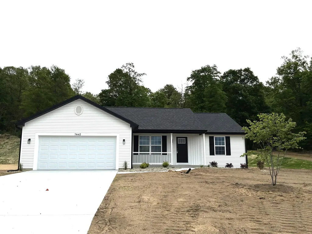 7642 Cinnamon Woods Trail Cooper Charter Township MI 49004