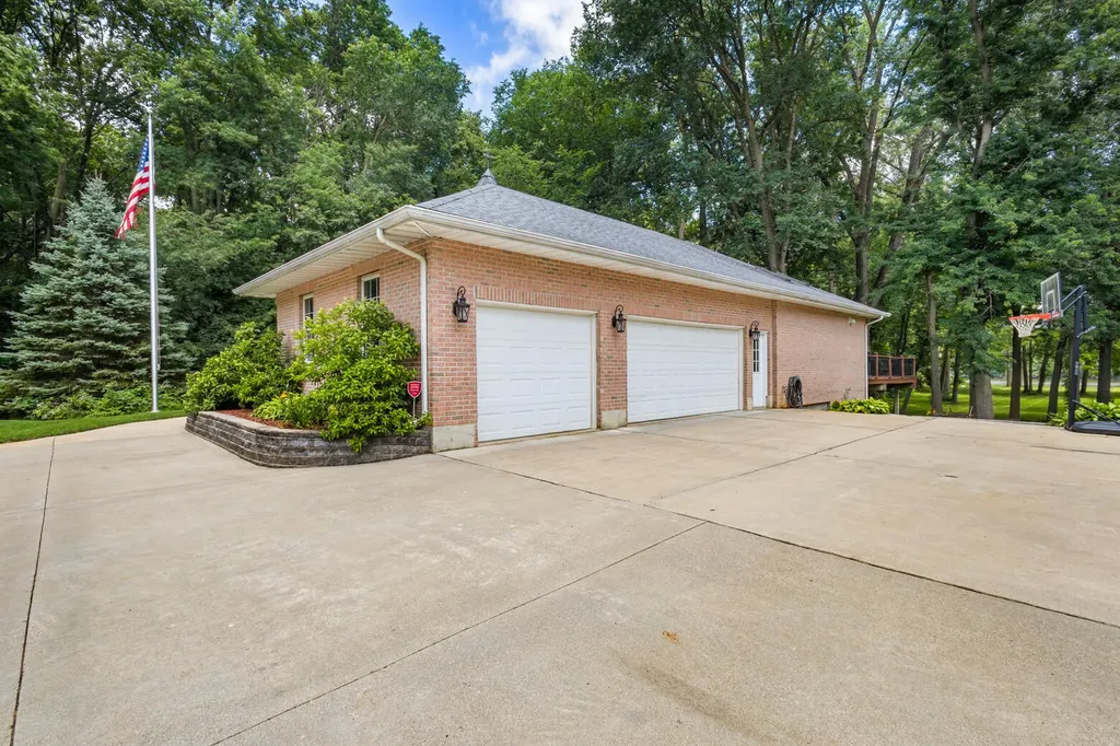 3439 Michael Lane Royalton Township MI 49085