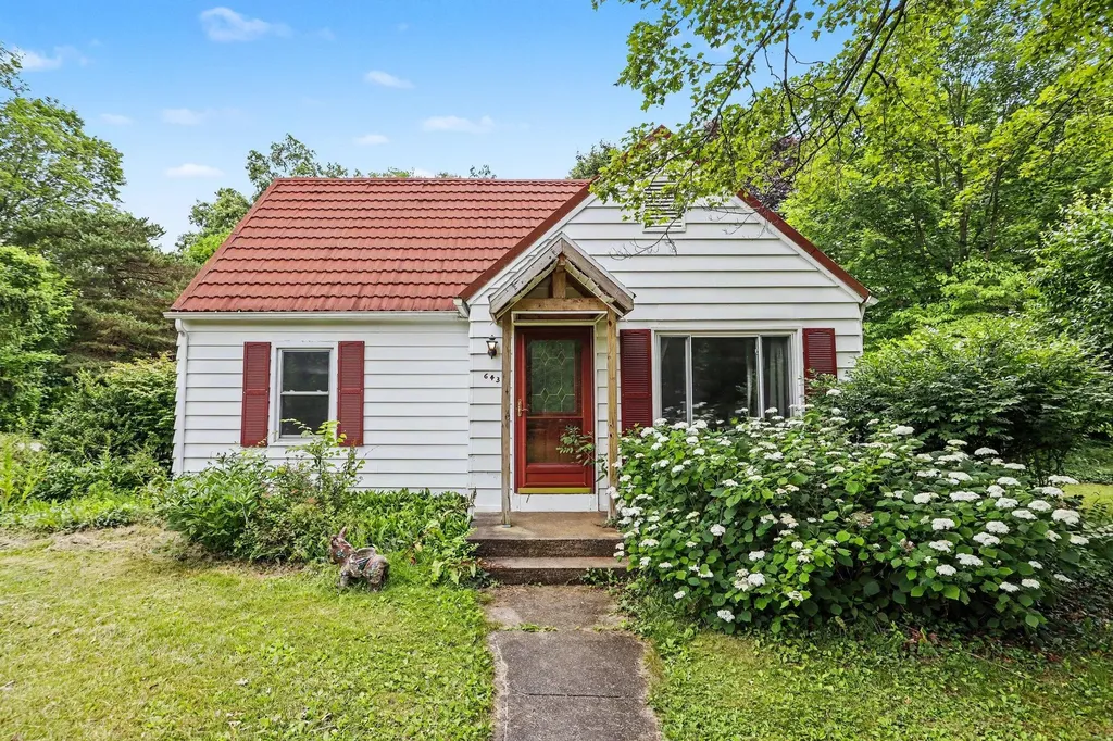6439 Oakland Drive Portage City MI 49024