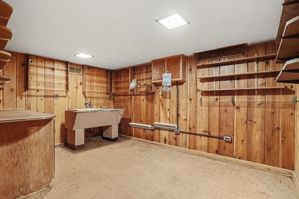 6439 Oakland Drive Portage City MI 49024