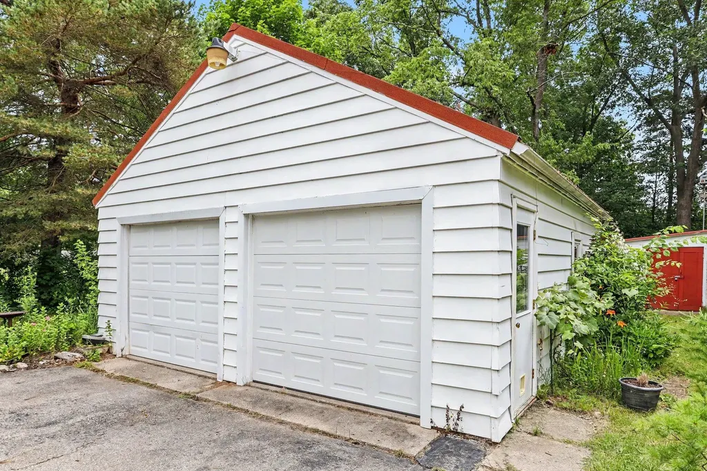 6439 Oakland Drive Portage City MI 49024
