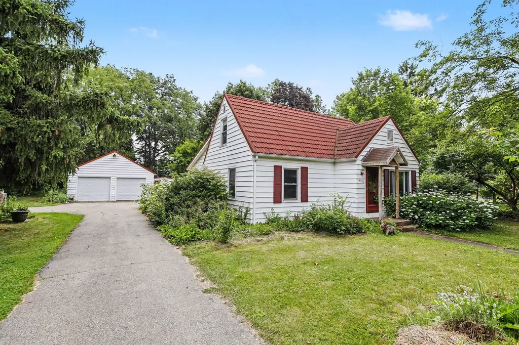 6439 Oakland Drive Portage City MI 49024