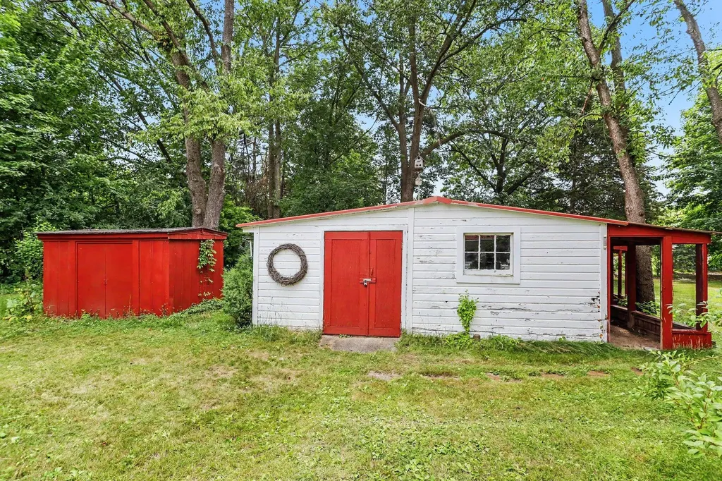 6439 Oakland Drive Portage City MI 49024