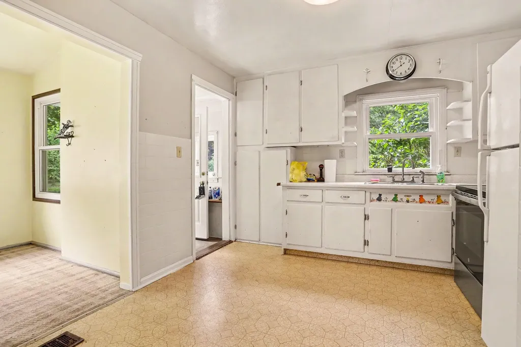 6439 Oakland Drive Portage City MI 49024