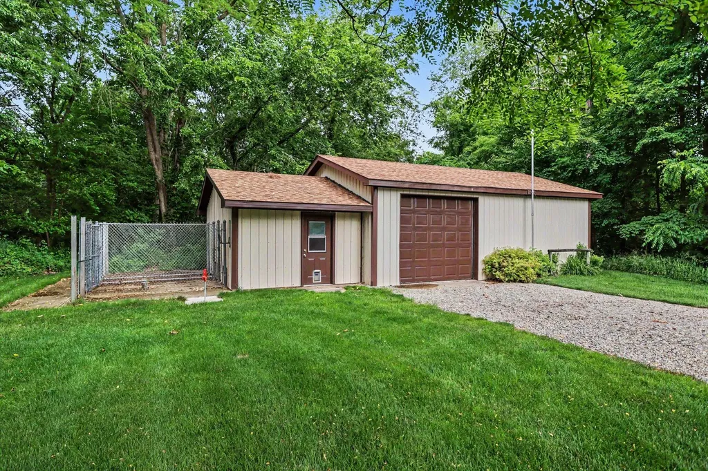 9411 Evart Road Maple Grove Township MI 49073