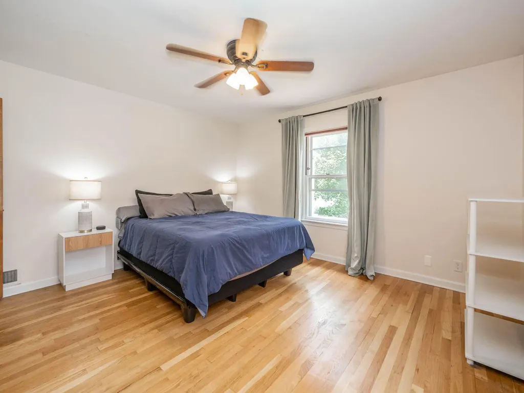 2514 Glenwood Drive Kalamazoo City MI 49008