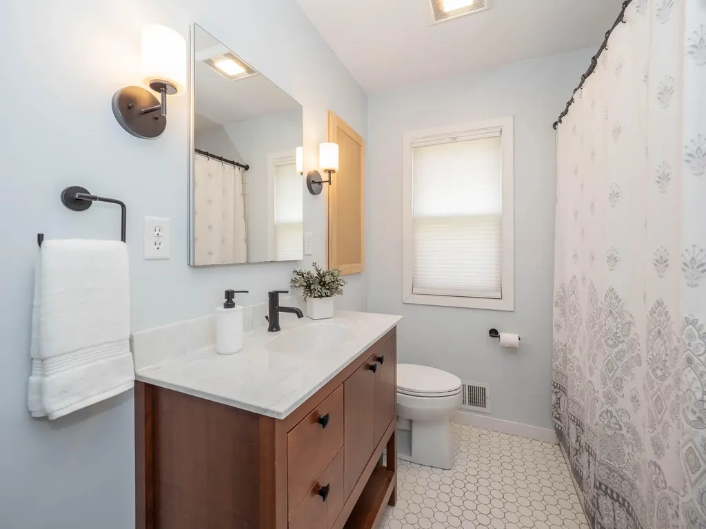 2514 Glenwood Drive Kalamazoo City MI 49008