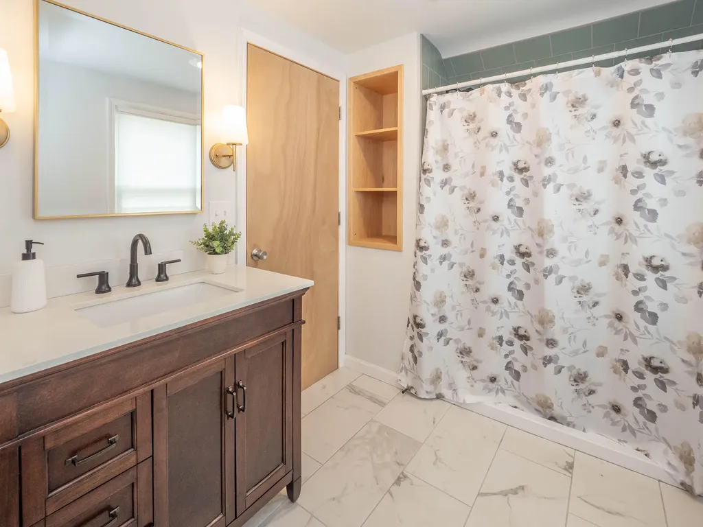 2514 Glenwood Drive Kalamazoo City MI 49008