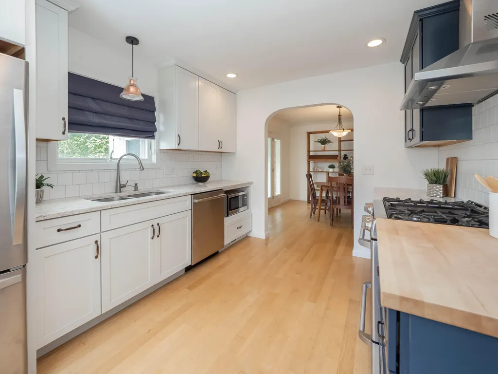 2514 Glenwood Drive Kalamazoo City MI 49008