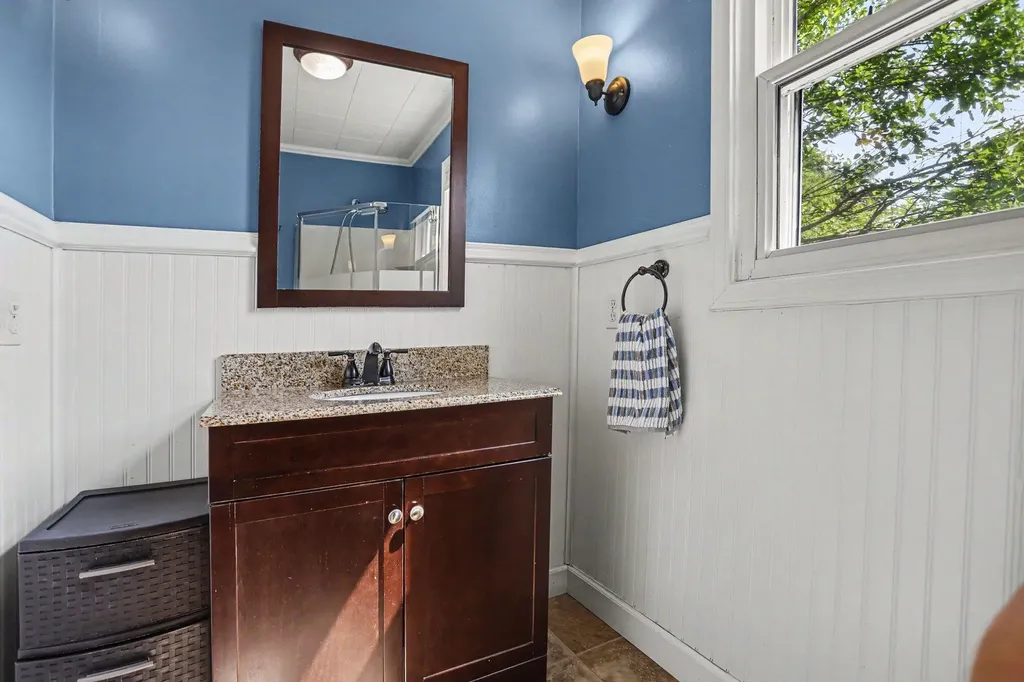 16596 Morris Avenue Lockport Township MI 49093