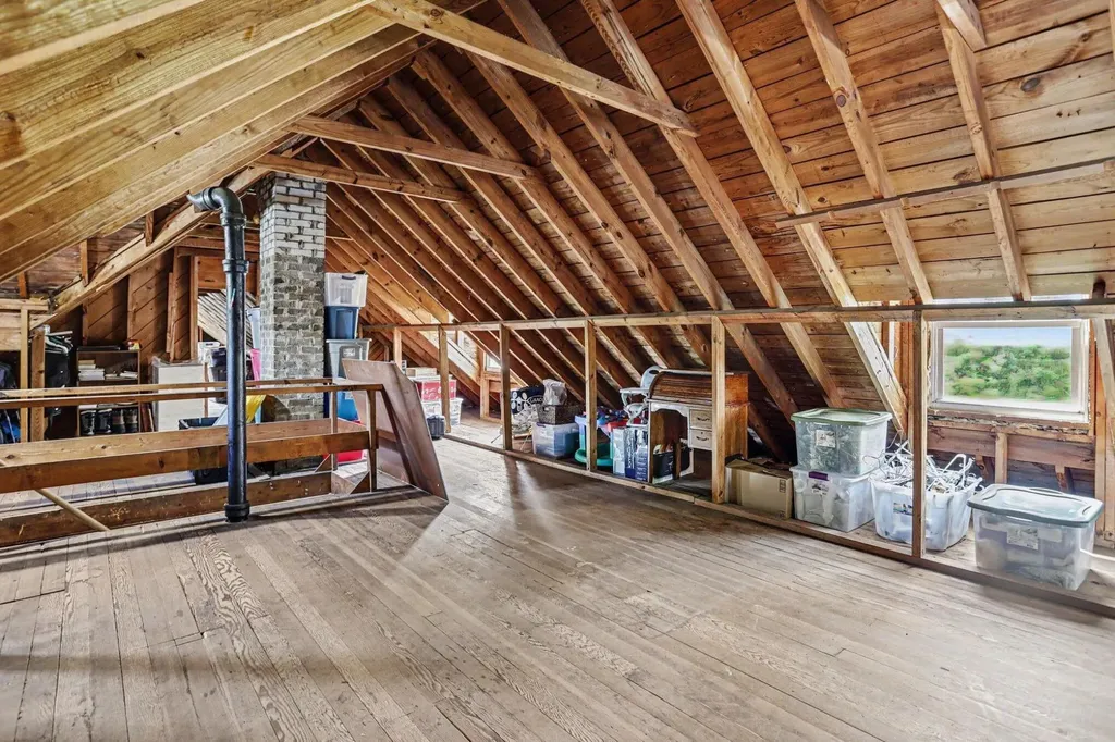 16596 Morris Avenue Lockport Township MI 49093
