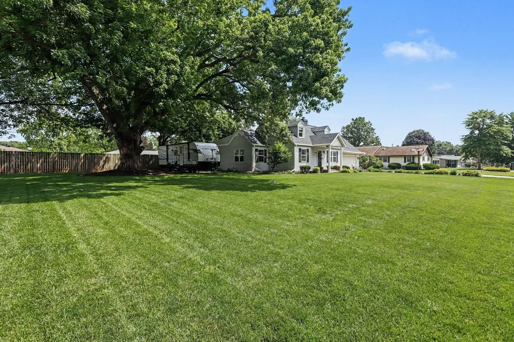 16596 Morris Avenue Lockport Township MI 49093