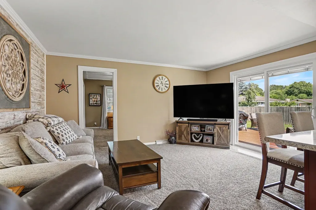 16596 Morris Avenue Lockport Township MI 49093