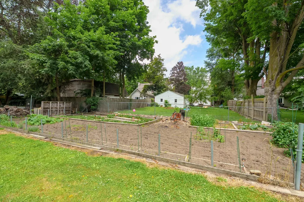 378 W Franklin Street Otsego City MI 49078