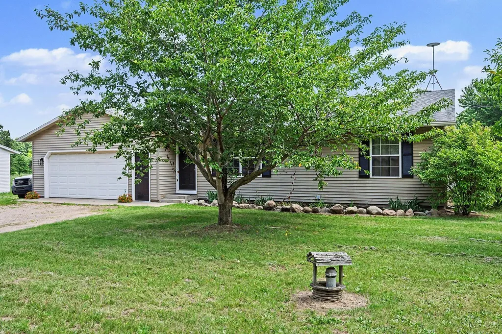 61117 County Road 653 Antwerp Township MI 49079