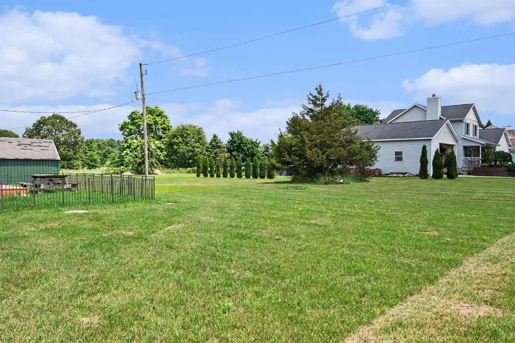 61117 County Road 653 Antwerp Township MI 49079