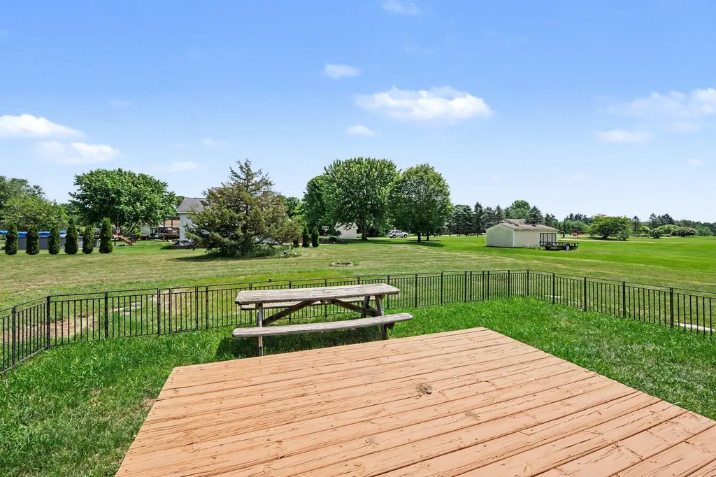 61117 County Road 653 Antwerp Township MI 49079
