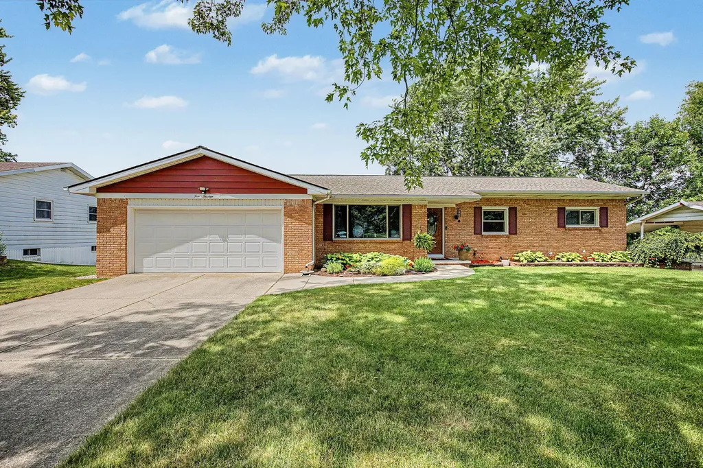 513 Stone Ridge Drive Delta Charter Township MI 48917