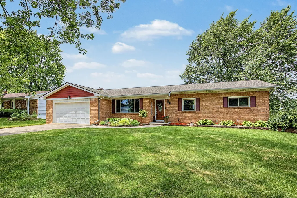 513 Stone Ridge Drive Delta Charter Township MI 48917