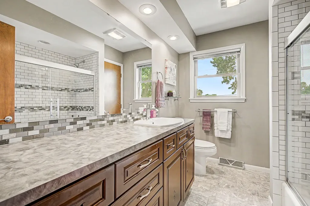 513 Stone Ridge Drive Delta Charter Township MI 48917