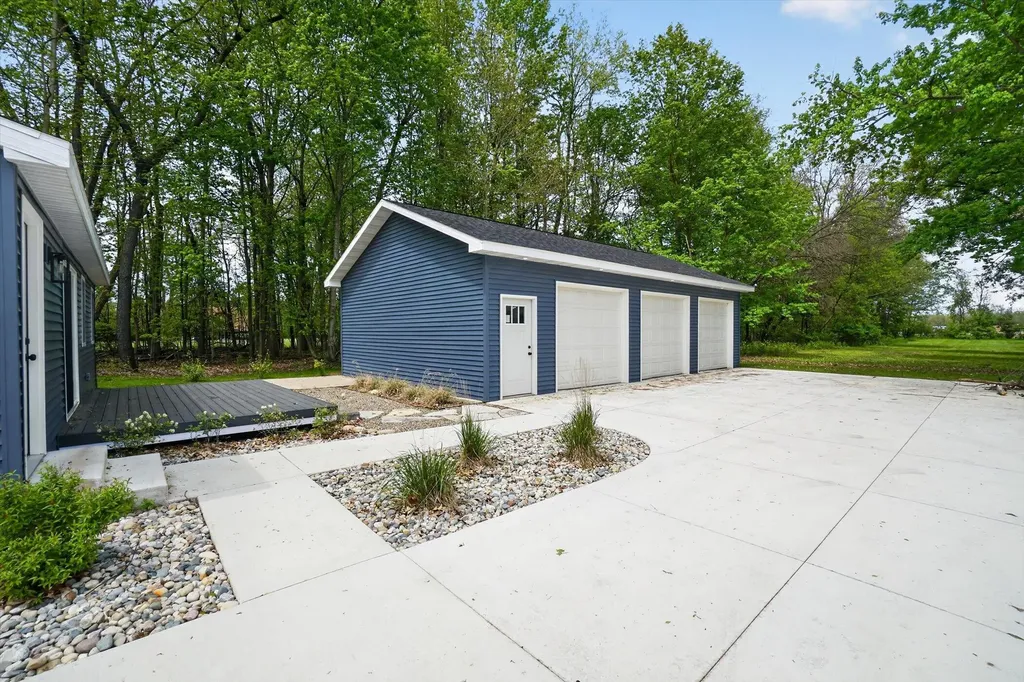 5581 E Main Street Comstock Charter Township MI 49048