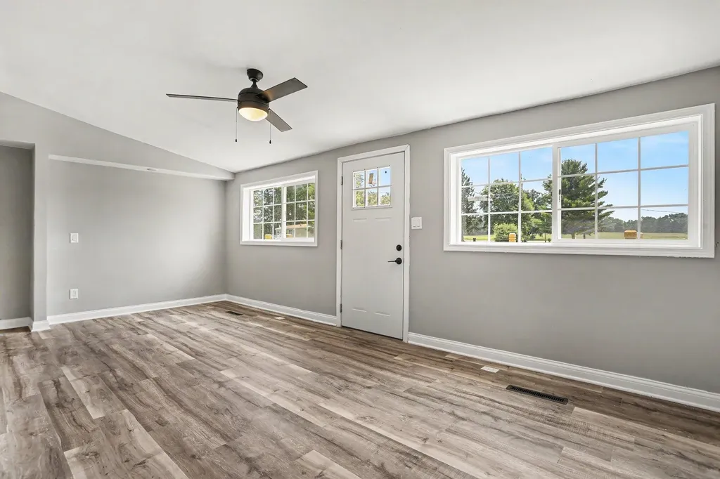 33594 M 60 Leonidas Township MI 49011