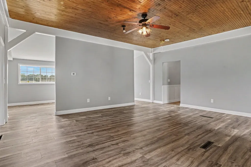 33594 M 60 Leonidas Township MI 49011