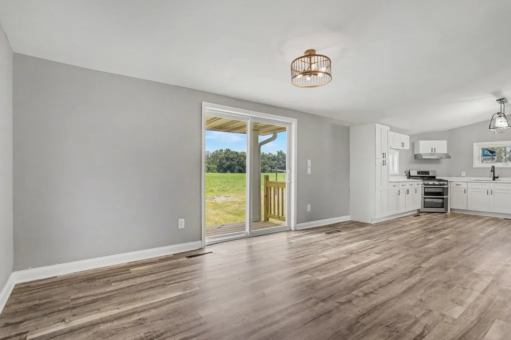 33594 M 60 Leonidas Township MI 49011