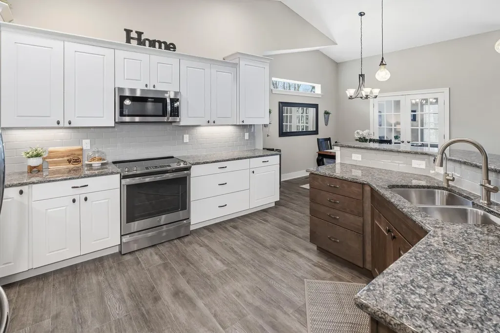 9470 Sassafras Trail Portage City MI 49002
