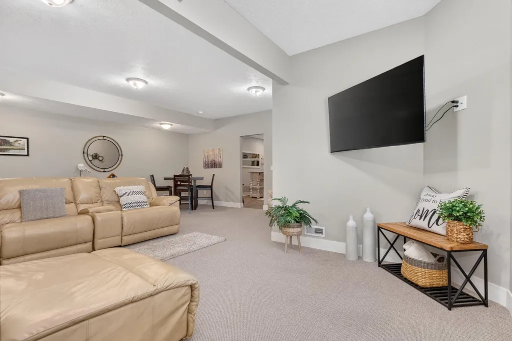 9470 Sassafras Trail Portage City MI 49002