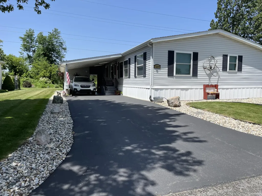 7286 White Oak Circle Portage City MI 49002