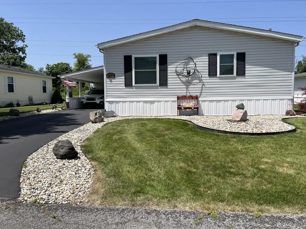7286 Oak Brook Circle Portage City MI 49002