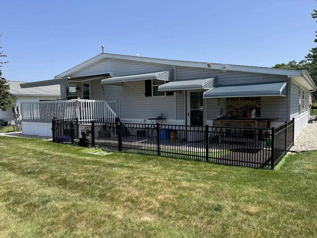 7286 Oak Brook Circle Portage City MI 49002