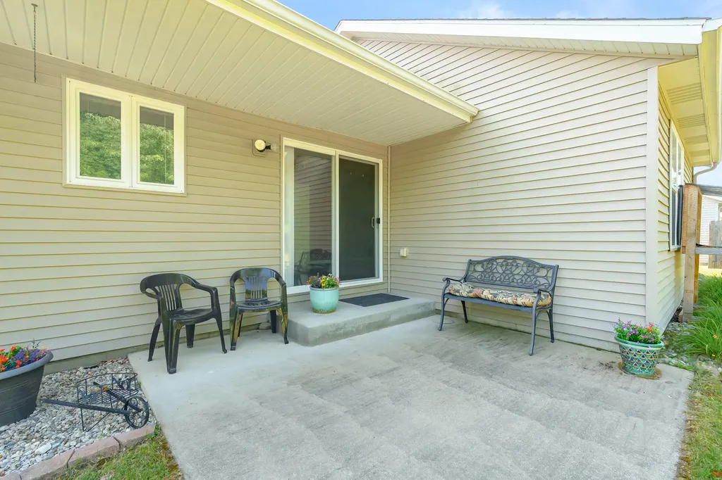 129 Grandview Comstock Charter Township MI 49053