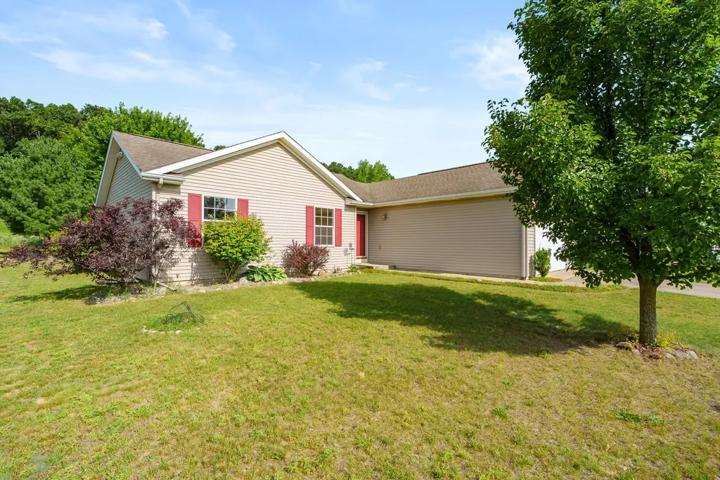 129 Grandview Comstock Charter Township MI 49053