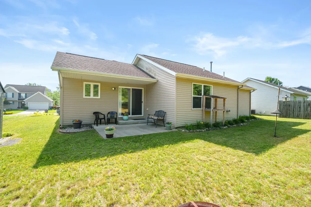129 Grandview Comstock Charter Township MI 49053