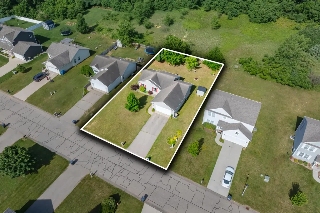 129 Grandview Comstock Charter Township MI 49053